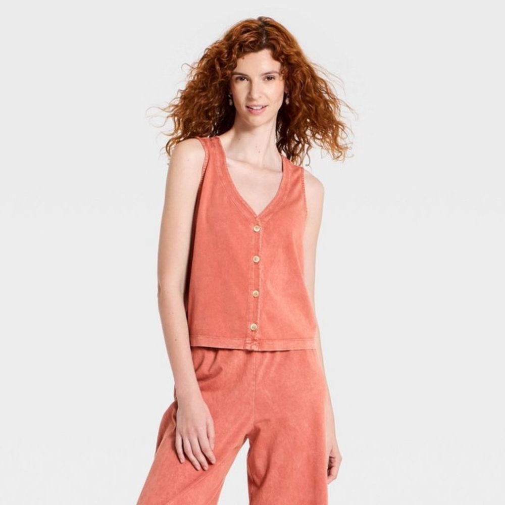 Universal Thread Button-Front Jersey Tank Top - Picture 3 of 4